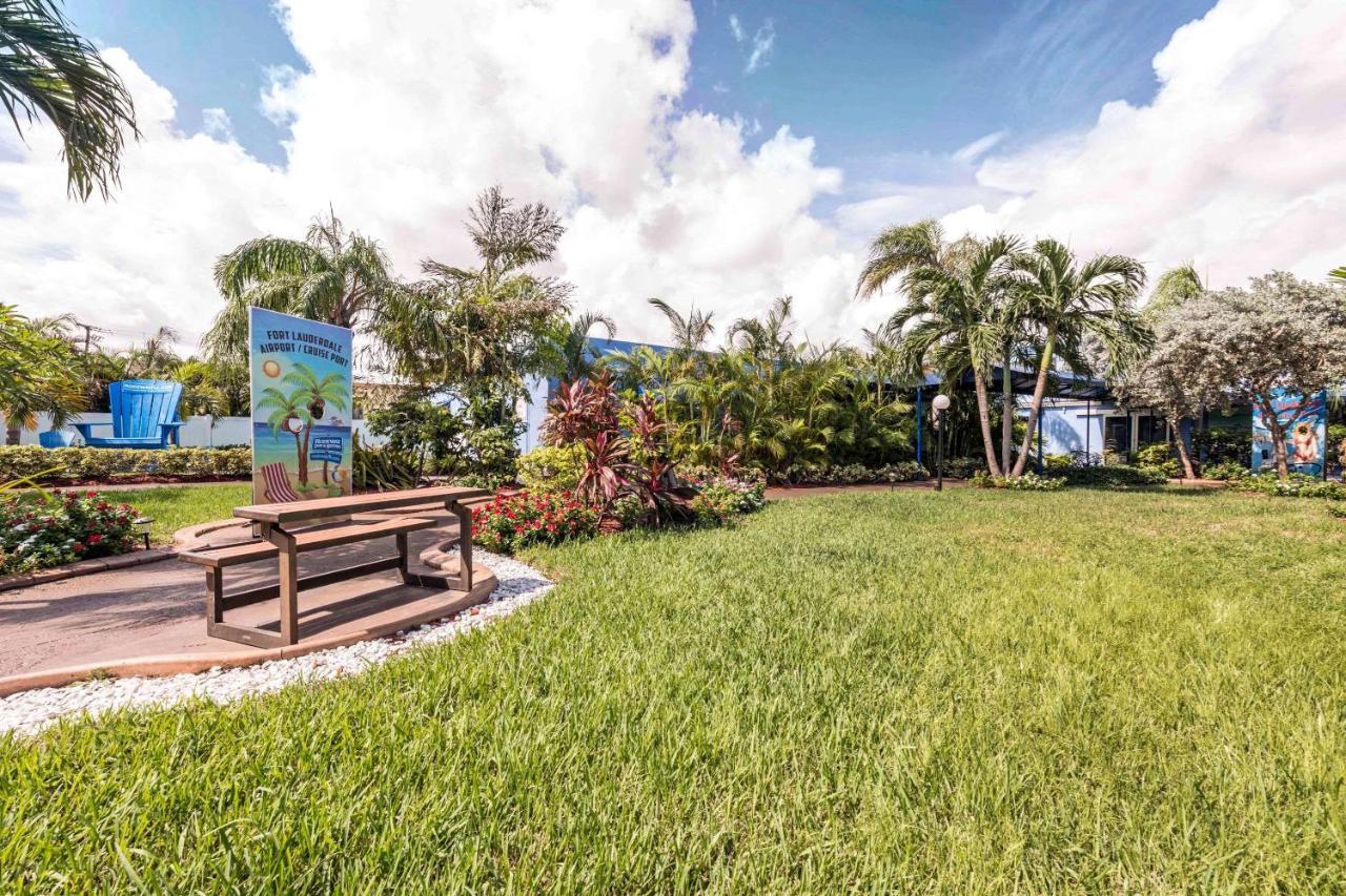 Rodeway Inn & Suites Fort Lauderdale Airport & Cruise Port Dania Beach Exterior photo